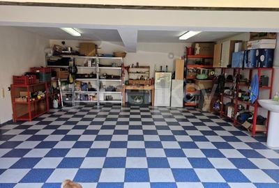 Vila individuala cu 8 camere | piscina | 2 garaje | 888mp teren - 30