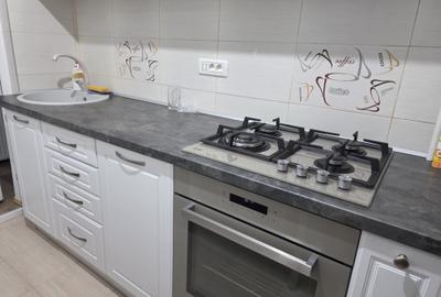 Vand apartament 3 camere decomandat Tractorul cu loc de parcare - 1