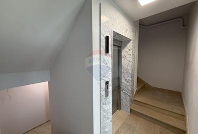 Apartament cu 2 camere în zona Finante - 3