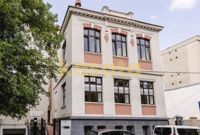 Casă individuală cu 7 camere în P-ța Victoriei