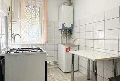 Garsoniera, 36 mp, Zona Tomis 3, vis-a-vis de piata/Lidl tomis 3 - 5