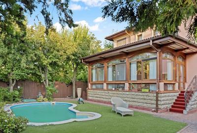 Casă individuală cu 6 camere în Iancu Nicolae