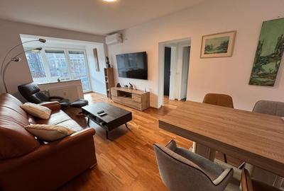 Vanzare apartament renovat doua camere mobilat/utilat Palatul Cotroceni - 1