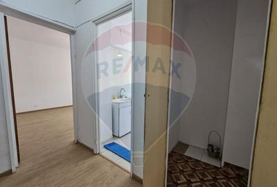 Apartament de vanzare 3 camere Drumul Taberei, Metroul Ialomitei - 10