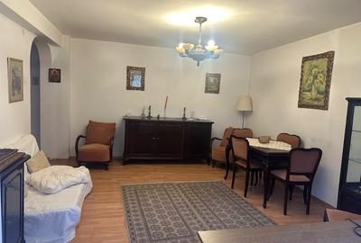 Apartament cu 2 camere decomandat, mobilat în Decebal