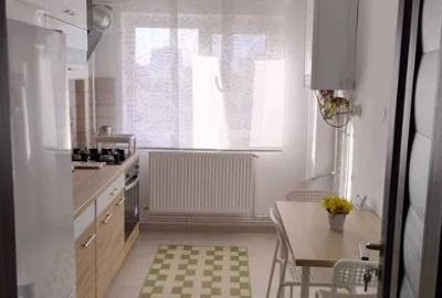 Apartament 3 Camere,Lacul Tei,bl.1991,et.5/10,Amenajat,centrala,mobilat,2 bai - 3