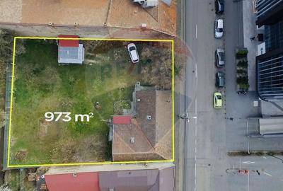 Teren Construcții intravilan de 973 mp, în Central