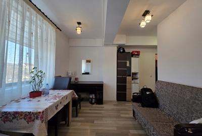 Apartament cu 2 camere semidecomandat în Tătărași