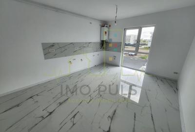 Apartament cu 3 camere decomandat în Dumbrăvița
