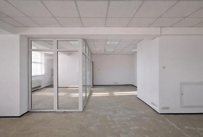 Birouri 200 - 330 mp | Expozitiei - Piata Presei Libere | Comision 0% - 7
