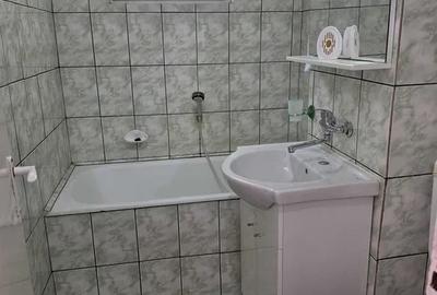 Apartament cu 2 camere, etajul 3/4, zona Canta - 7