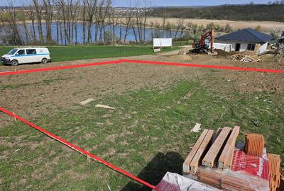 Teren intravilan, langa lac Dumbrava / Ciurbesti, la doar 7 km Podu Ros - 6