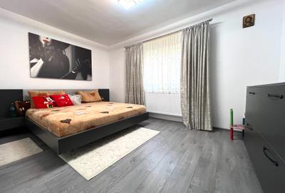 Casa Tuzla – 2 Constructii Individuale – 9 camere – 811mp teren - 14