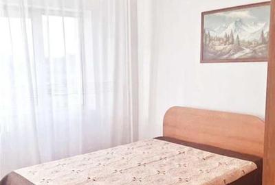 Apartament cu 3 camere decomandat în Mircea cel Bătrân