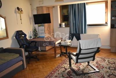 DE VANZARE apartament 2 camere  Brasov-zona Cuza Voda - 1