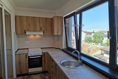 Apartament cu 3 camere semidecomandat, mobilat în Brâncoveanu