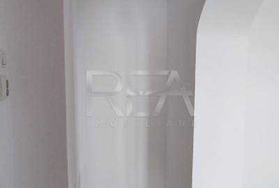 2 camere Vitan decomandat, inst. schimb., an 1983 - 6