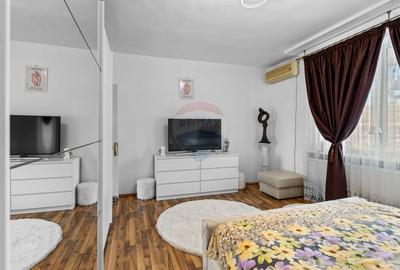 Apartament spațios de vânzare în zonă selectă -Strada Mozart - 13