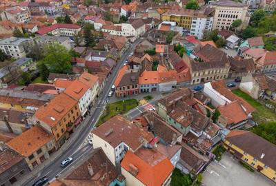 Spațiu comercial stradal de închiriat - Central - Iuliu Maniu - 72mp - 18