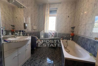 Casa individuala cu 4 camere, teren 404 mp,acces auto,garaj, Girocului - 9