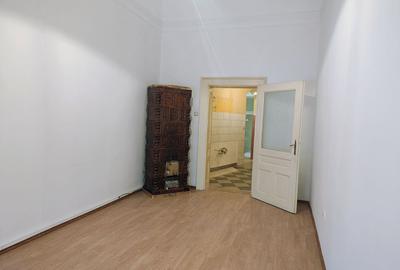 Apartament la casă cu front stradal,  str. M. Eminescu. 119 900 E. - 4
