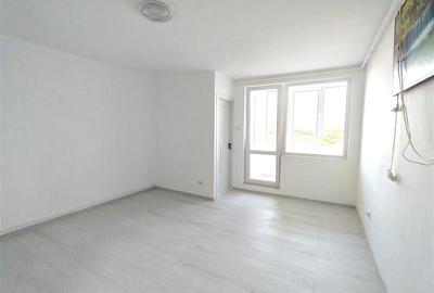 Garsoniera renovata etaj intermediarzona Noua - 2