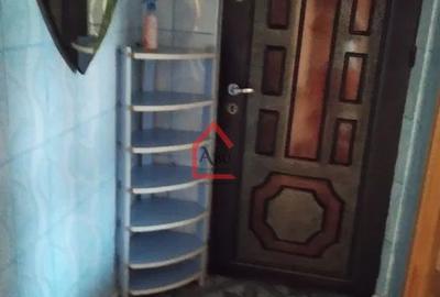 De vanzare  Apartament cu 3 camere - 7