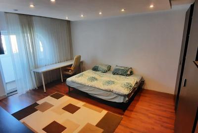 Apartament cu 2 camere decomandat în Timpuri Noi