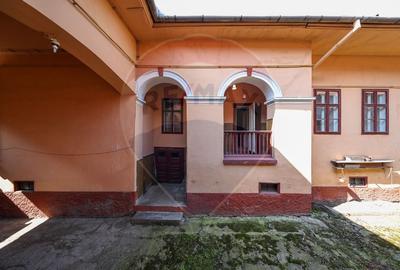 Casă / Vilă cu 10 camere de vânzare în zona Ultracentrală Râșnov - 7