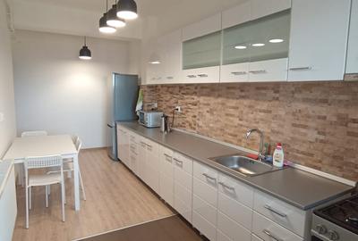 Apartament cu 2 camere decomandat, mobilat în Exterior Nord