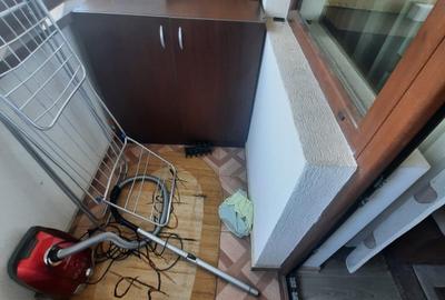 Apartament cu 2 camere decomandat, etajul 2/5, zona Nicolina - 9