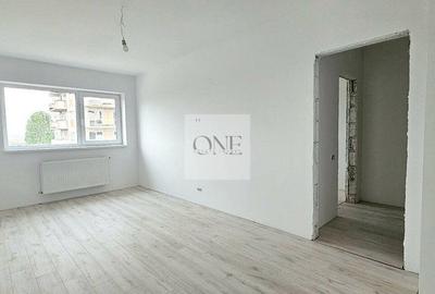 Apartament cu 2 camere decomandat în Tractorul