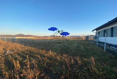 Teren Construcții intravilan de 811 mp, în Sânpetru