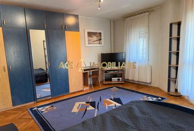 Garsonieră decomandată, mobilată în Decebal