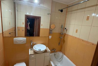 3 camere mobilat utilat etaj 3/4,metrou 1 decembrie la 5 minute - 9