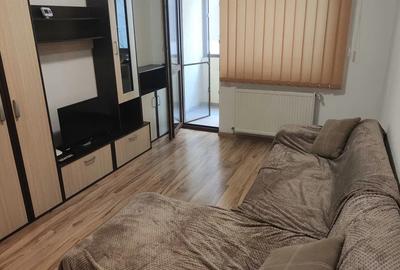 Apartament 2 camere, decomandat, 54 mp, centrala, metrou, 1 Decembrie 1918 - 2