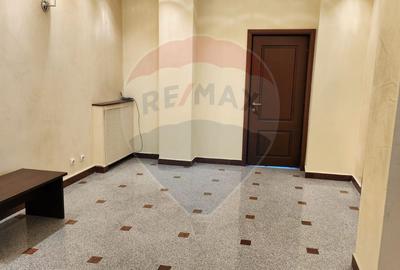 Spațiu de birouri de 1,054mp de închiriat în zona Bucureștii Noi - 30
