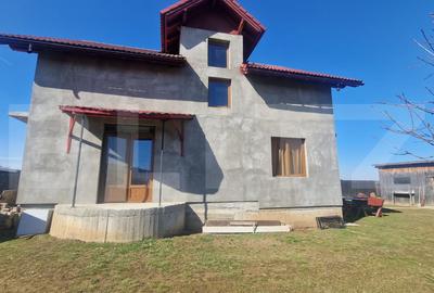 Casa 5 camere Tarlungeni (nu Izvor)  teren 800 m, cartier nou - 9