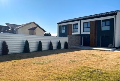 Casă smart de vânzare 4 camere Tehnologie premium Eficiență energetică ridicată - 1