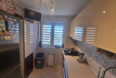 Apartament de vânzare – zona Baba Novac, etaj 8/9 - 10