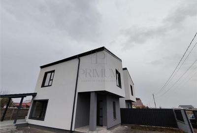 Duplex modern separat prin baie - zona linistita - pompa caldura - 2 fronturi st - 5