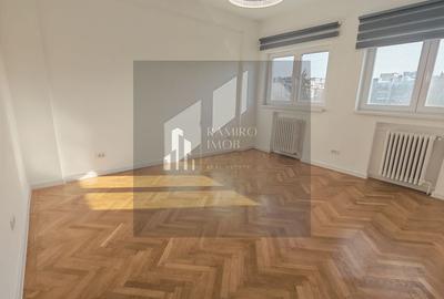 Apartament cu 5 camere decomandat în P-ța Unirii