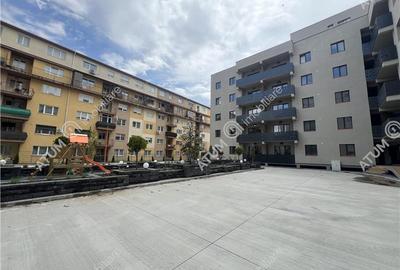 Apartament cu 3 camere decomandat în Aeroport