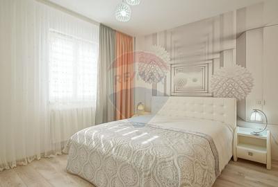 Apartament cu 2 camere decomandat, mobilat în Tractorul