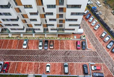 Apartament cu 3 camere în Parcul Carol