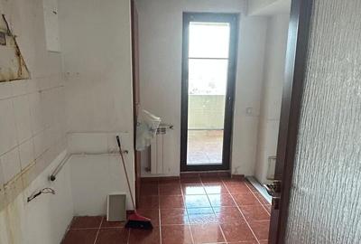 Apartament 3 camere S4 str Savinesti - 16