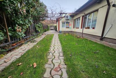 Casa individuala. Mobilata si utilata. Garaj. - 2