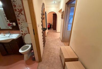 Apartament 3 camere, 54mp utili , etaj 3 , zona Centrala - Plevnei - Jandarmerie - 12