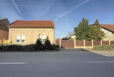 Casa 4 camere cu Teren 2.974 mp | Rezidenta sau afacere | Carei - 1