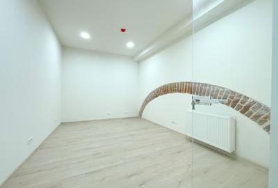 Spatiu birouri - 32 mp I zona Ultracentrala - Piata Unirii - 1